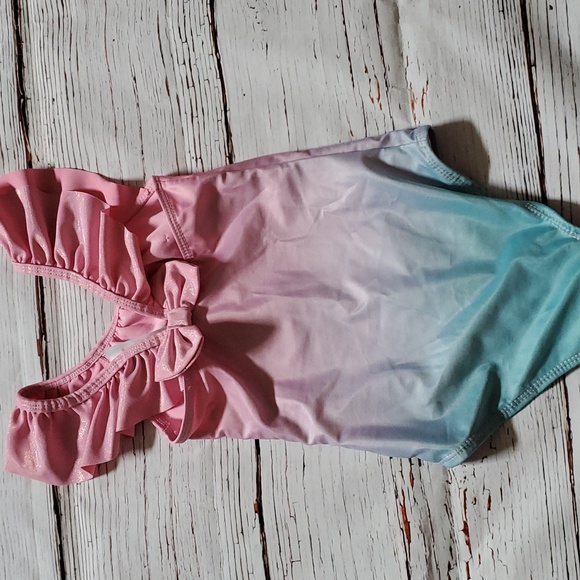 DISNEY CUTE MINNIE MOUSE GIRL'S SWIMSUIT 💕 - Picture 4 of 7